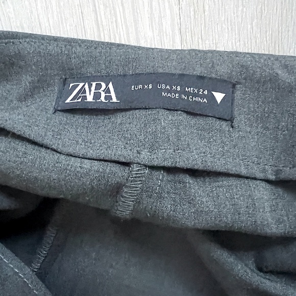 Zara Pleated Mini Skirt/Skort Grey - Picture 6 of 6